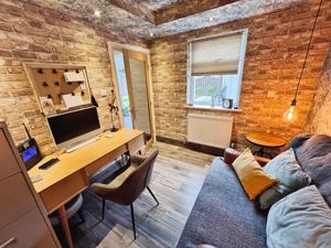 Sitting room- click for photo gallery